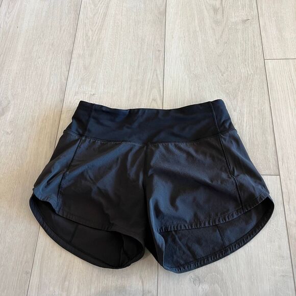 Lululemon women’s black shorts size 2 - Picture 1 of 8